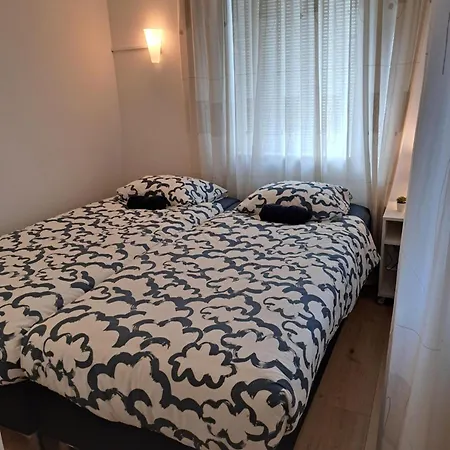 Newly Renovated Luxurious Villa / Hottub / Sauna / 7 Bedrooms Zeewolde Buitenkant foto