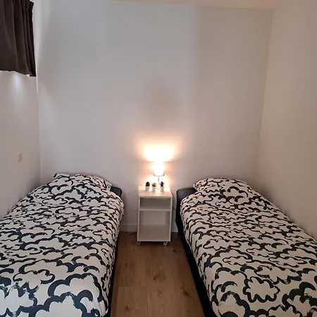 Newly Renovated Luxurious Villa / Hottub / Sauna / 7 Bedrooms Zeewolde Buitenkant foto
