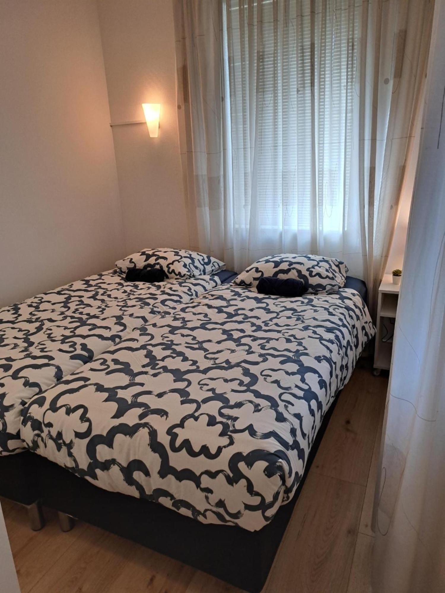 Villa Newly Renovated Luxurious / Hottub / Sauna / 7 Bedrooms Zeewolde